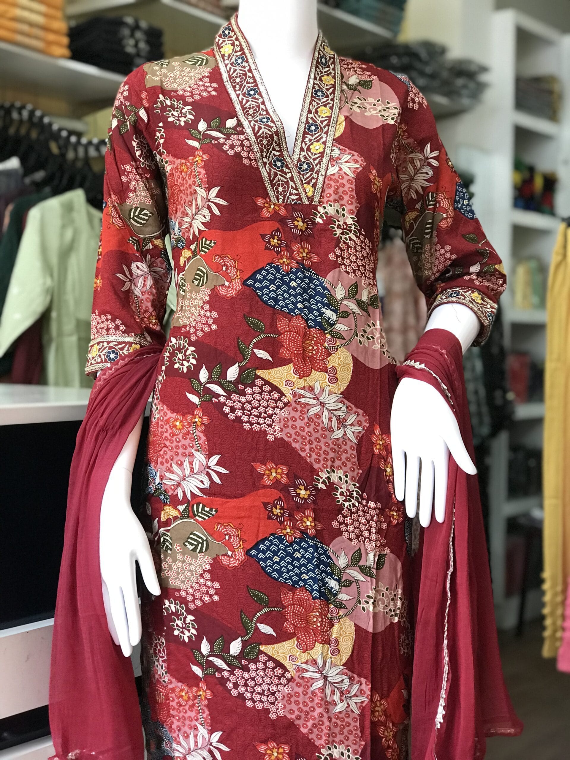 Maroon Floral Cotton V-Neck Set Kurti