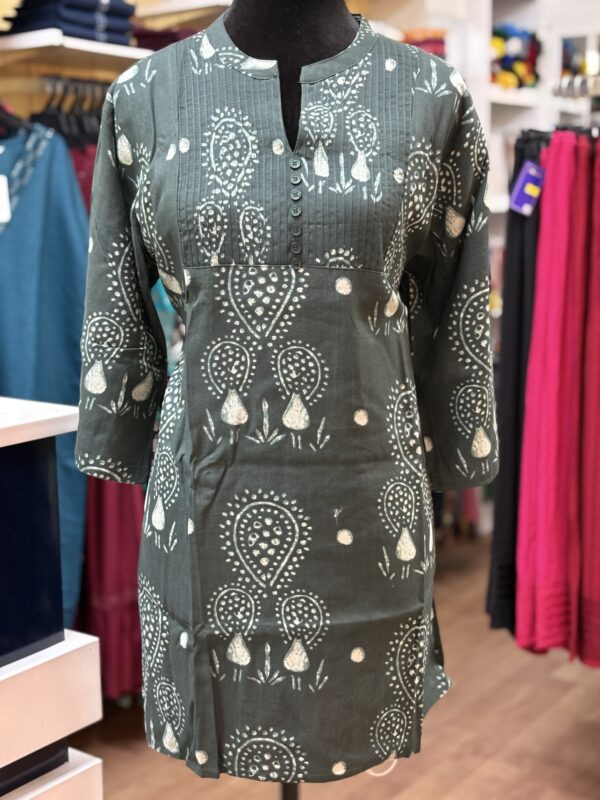 Refreshing Green and White Short Kurti