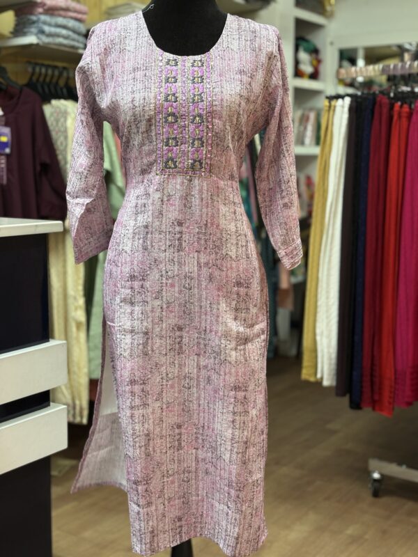 Premium Floral Light Purple Kurti for Casual Wear - Image 2