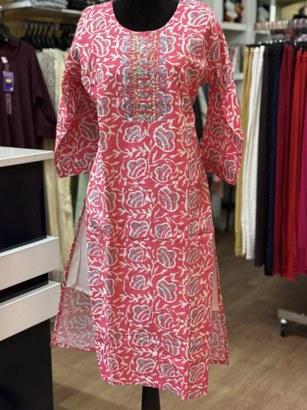 Premium Floral Pink Kurti for Casual Wear - Image 2