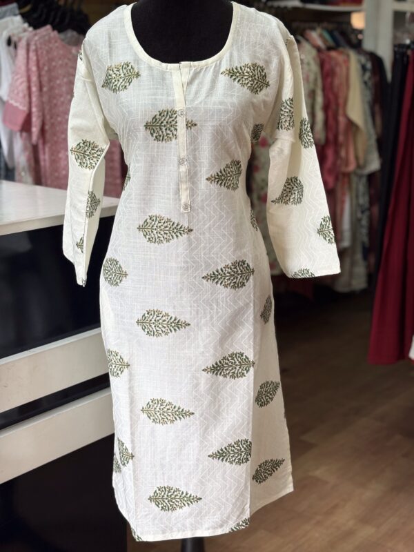 Off White Leaf Print Casual Wear - Image 2