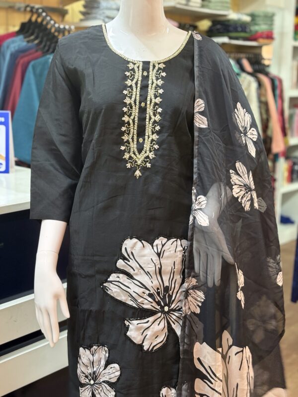 Black Big Flower Straight Cut Plus Size Set Kurti